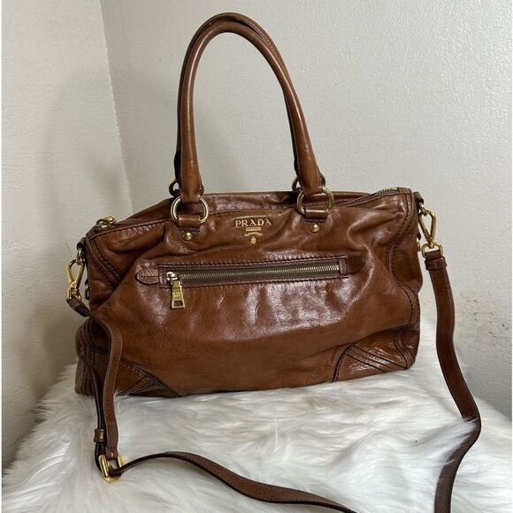 💯 Authentic Prada tote handbag
Two way🍀 - Picture 1 of 17